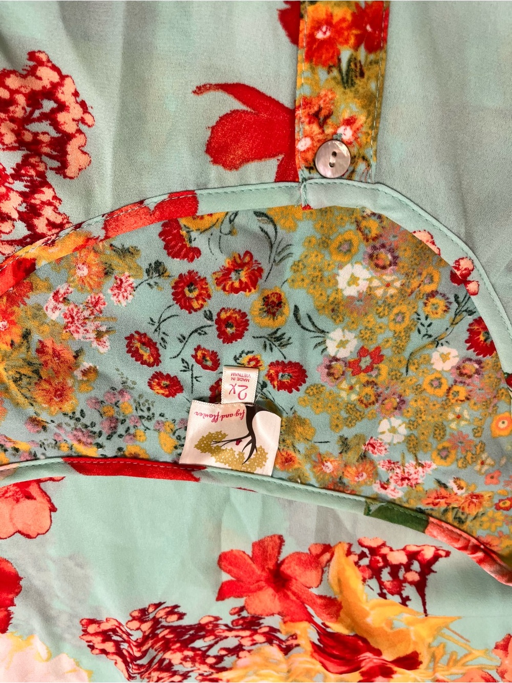 fig and flower Mint Green Floral Patchwork Button-Front Tunic - Picture 4 of 9